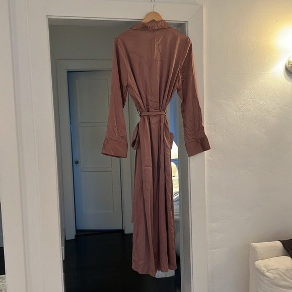 SKIMS - Long Robe (95% silk) 🎀 - Picture 10 of 11